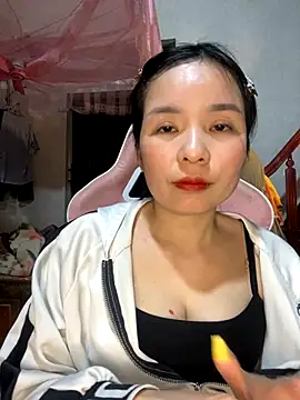 Listen-ly online show from 11.29.25