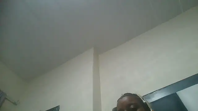 Snapshot of fifiqueen25 chatting on 02.25.26 fifiqueen25 online show from 02.25.26