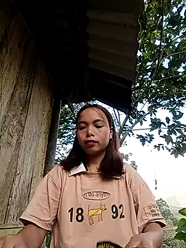 Nguyet2k4 online show from 12.19.25