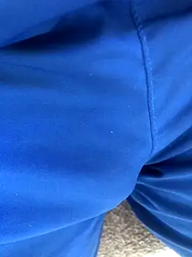 Snapshot of KneelToDaddy chatting on 10.16.25 KneelToDaddy online show from 10.16.25