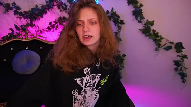 CuteeFoxy online show from 11.04.25