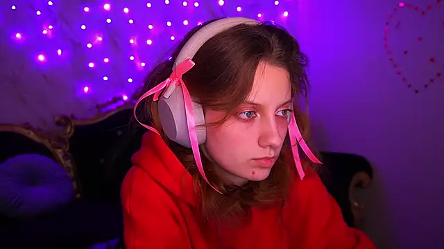 CuteeFoxy online show from 02.21.26