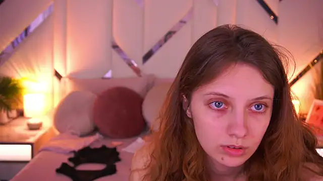 CuteeFoxy online show from 03.16.26