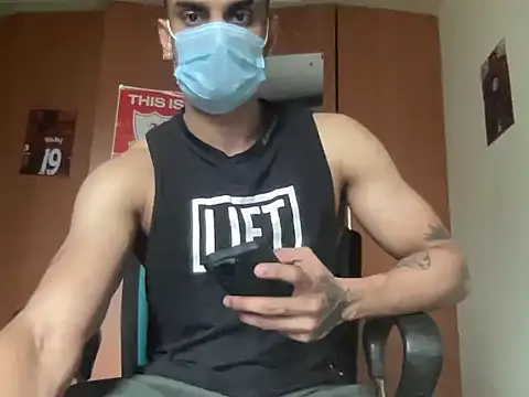 Snapshot of Thenattyguy chatting on 10.15.25 Thenattyguy online show from 10.15.25