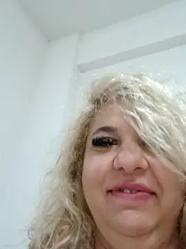 BelleInna online show from 10.30.25