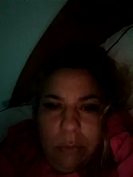 Snapshot of BelleInna chatting on 04.25.26 BelleInna online show from 04.25.26