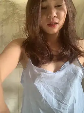 Snapshot of Yanmei_19 chatting on 10.18.25 Yanmei 19 online show from 10.18.25