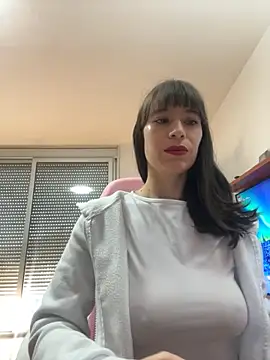 Snapshot of AlanaRius18 chatting on 11.26.25 AlanaRius18 online show from 11.26.25