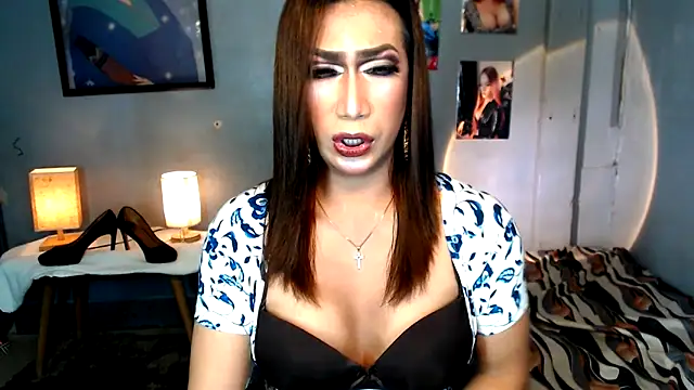 littleredbunny27 online show from 04.09.26