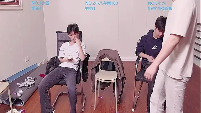 Snapshot of tyboys chatting on 10.15.25 tyboys online show from 10.15.25