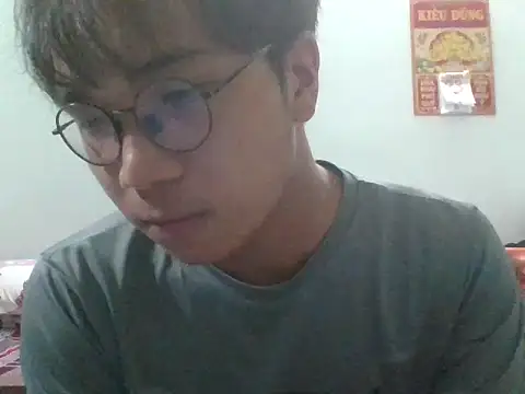 kave2033 online show from 10.23.25