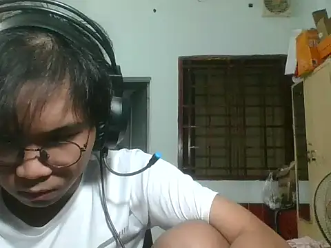 kave2033 online show from 11.04.25