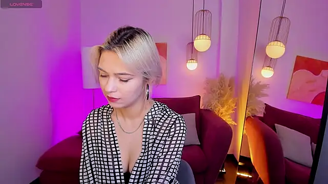 AlysiaSun  online show from 11.02.25