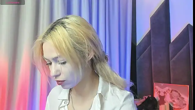 Snapshot of AlysiaSun_ chatting on 06.17.26 AlysiaSun online show from 06.17.26