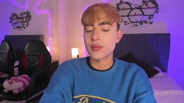 Snapshot of JustinCastiblanco chatting on 10.16.25 JustinCastiblanco online show from 10.16.25