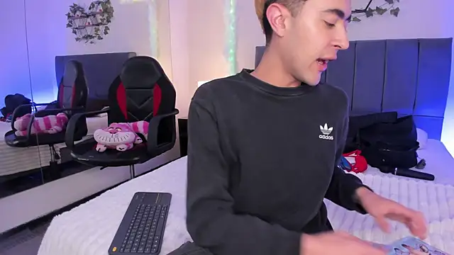 JustinCastiblanco online show from 10.23.25