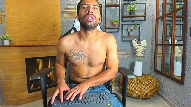 Snapshot of JackBlare chatting on 10.18.25 JackBlare online show from 10.18.25