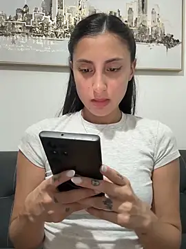 Snapshot of itsmiasofia chatting on 03.14.26 itsmiasofia online show from 03.14.26