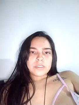 Snapshot of AriannaRose chatting on 11.12.25 AriannaRose online show from 11.12.25