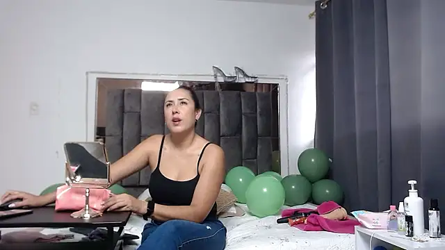 Salmma Milf online show from 03.18.26