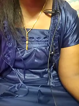Snapshot of tamil-reena chatting on 10.23.25 tamil-reena online show from 10.23.25