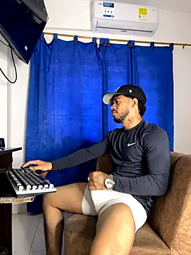 Kylian Alessandro online show from 11.02.25