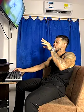 Kylian Alessandro online show from 11.15.25