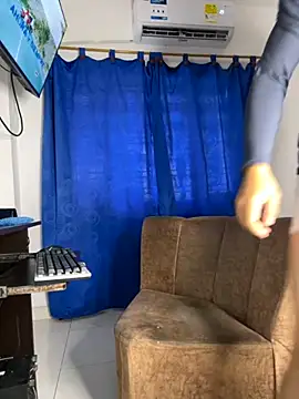 Kylian Alessandro online show from 11.20.25