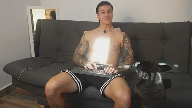 Dominick walker online show from 11.22.25