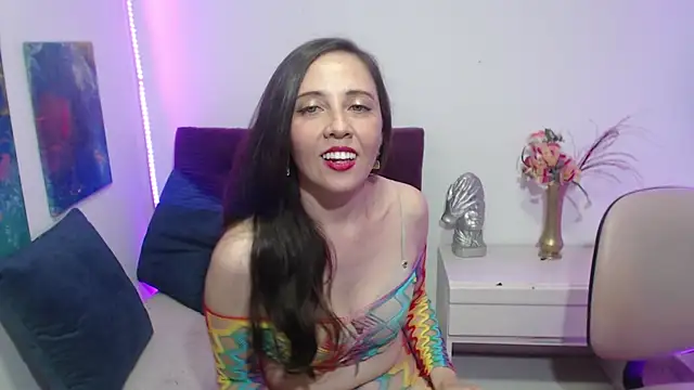 Snapshot of SolSmithh chatting on 10.14.25 SolSmithh online show from 10.14.25