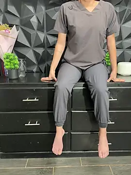 celia-hot online show from 10.21.25