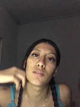 Snapshot of santosz83 chatting on 10.31.25 santosz83 online show from 10.31.25