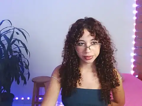 Medussa3033 online show from 10.16.25