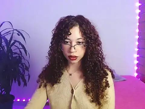 Medussa3033 online show from 10.18.25