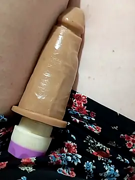 Snapshot of Taradinha_pelosogro chatting on 10.24.25 Taradinha pelosogro online show from 10.24.25