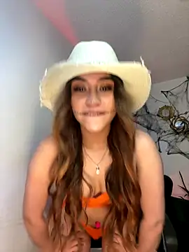 Snapshot of Aliss_rose chatting on 10.16.25 Aliss rose online show from 10.16.25