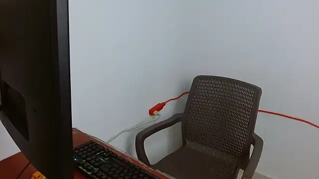 Snapshot of salome_big_tits18 chatting on 10.24.25 salome big tits18 online show from 10.24.25