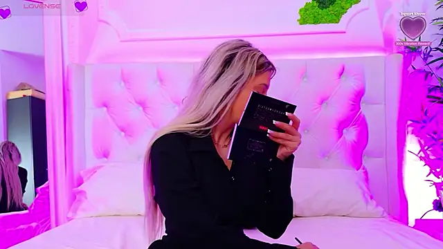 AriannaSins online show from 03.30.26