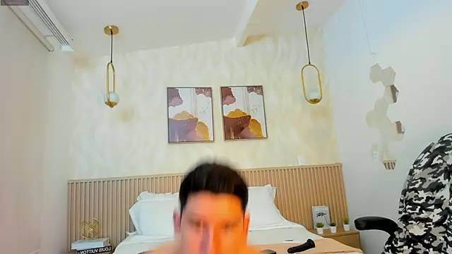 Valentino ceratii online show from 10.21.25