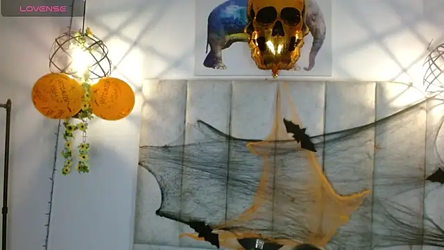 antonella rosecs online show from 10.24.25