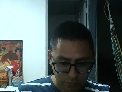 Snapshot of DariusNoir chatting on 10.17.25 DariusNoir online show from 10.17.25