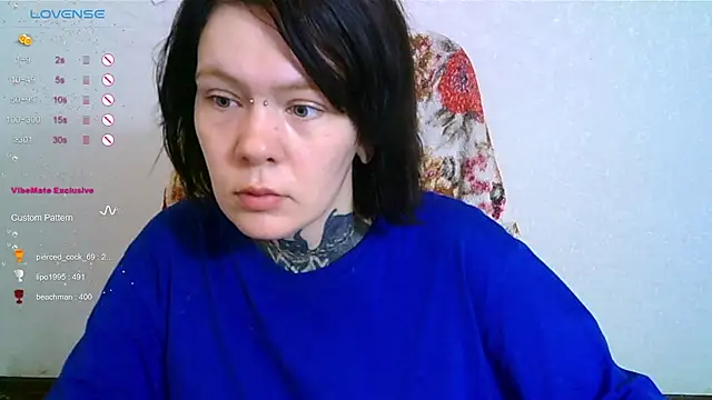 Snapshot of The_ICE_OWL chatting on 10.15.25 The ICE OWL online show from 10.15.25