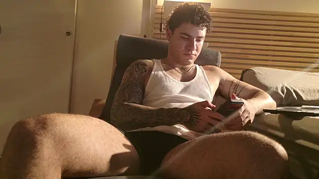 KevinWolf777 online show from 04.21.26