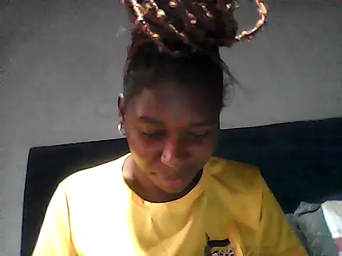 sexysmalldaily04 online show from 10.18.25