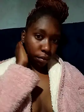 sexysmalldaily04 online show from 10.31.25