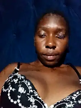 sexysmalldaily04 online show from 11.30.25