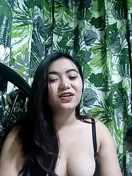 Snapshot of XxxHotCouples4u chatting on 04.02.26 XxxHotCouples4u online show from 04.02.26