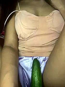 Snapshot of Su-115 chatting on 10.26.25 Su-115 online show from 10.26.25