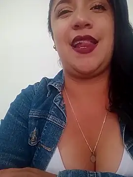 Ailinemart online show from 10.18.25