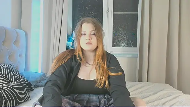 Snapshot of EvaBelial666 chatting on 10.18.25 EvaBelial666 online show from 10.18.25